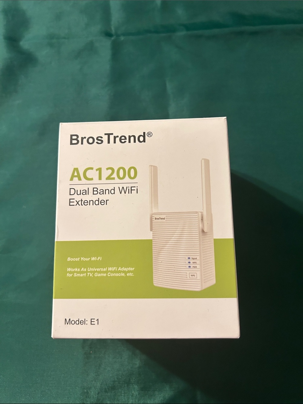 AC1200 Dual Band WiFi Extender - White